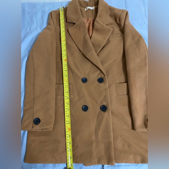 Korean brand. Tan/brown colour double breasted coat. Size Small. - Picture 4 of 5